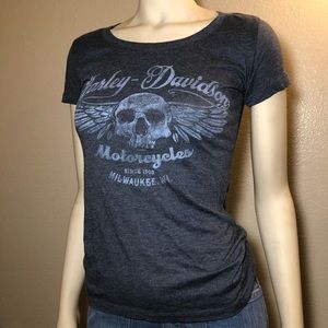 Women’s Harley Davidson t-shirt